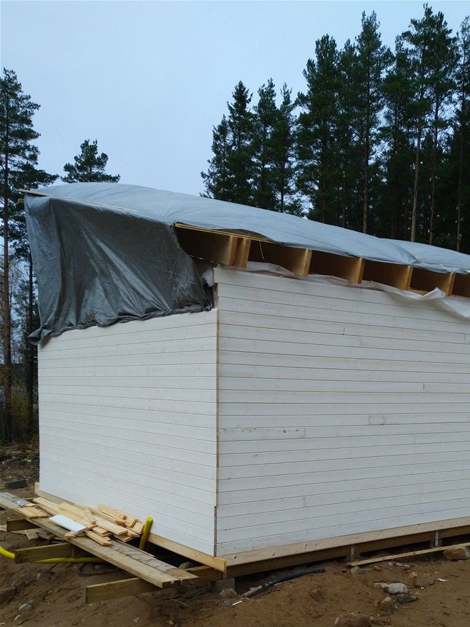 24/10 en sida till av fasaden