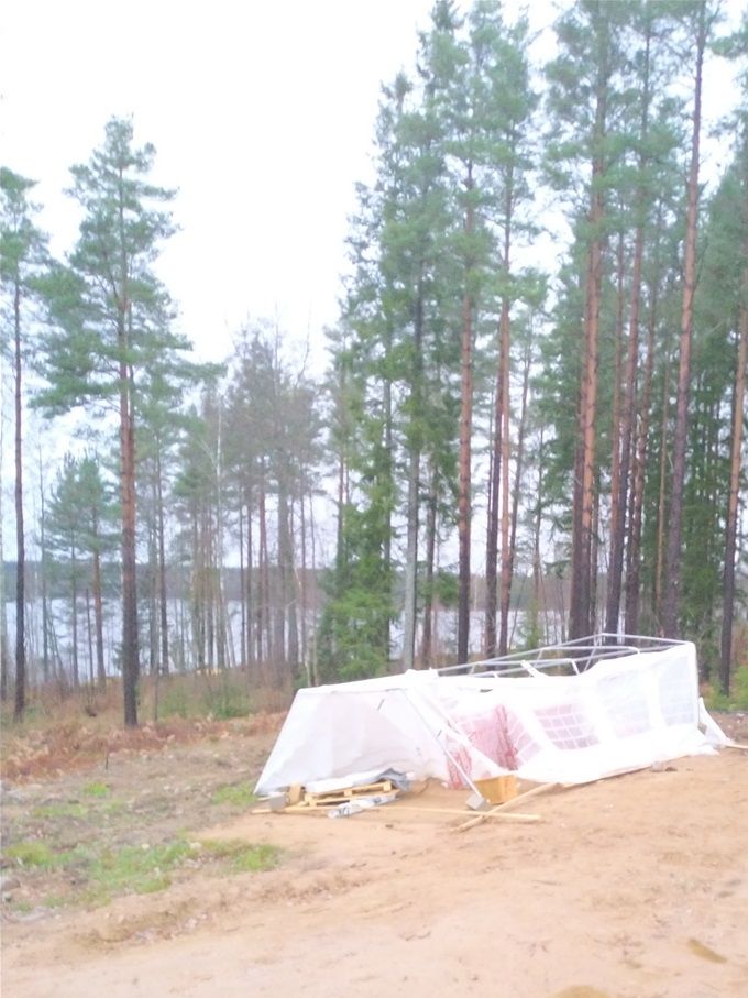 21/11 rensade upp efter stormen