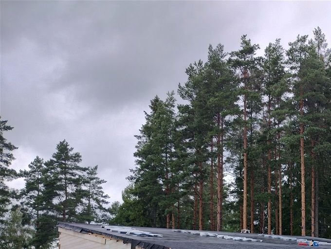 3/8, Fasad Öst klar och Shingel påbörjat